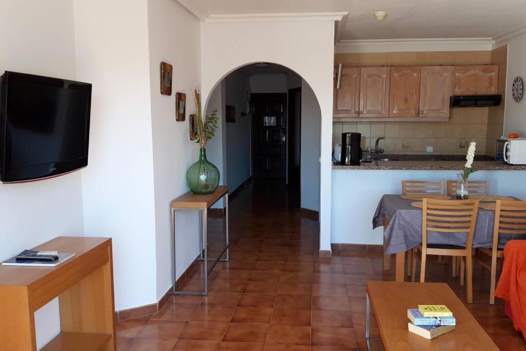Apartment With Pool And Gardens Near The Coast San Miguel de Abona Eksteriør billede