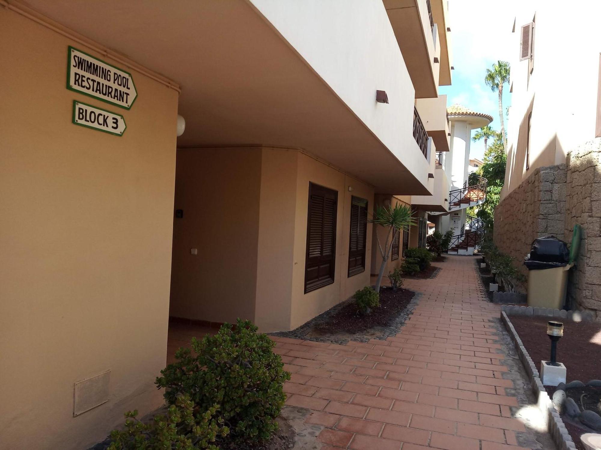 Apartment With Pool And Gardens Near The Coast San Miguel de Abona Eksteriør billede
